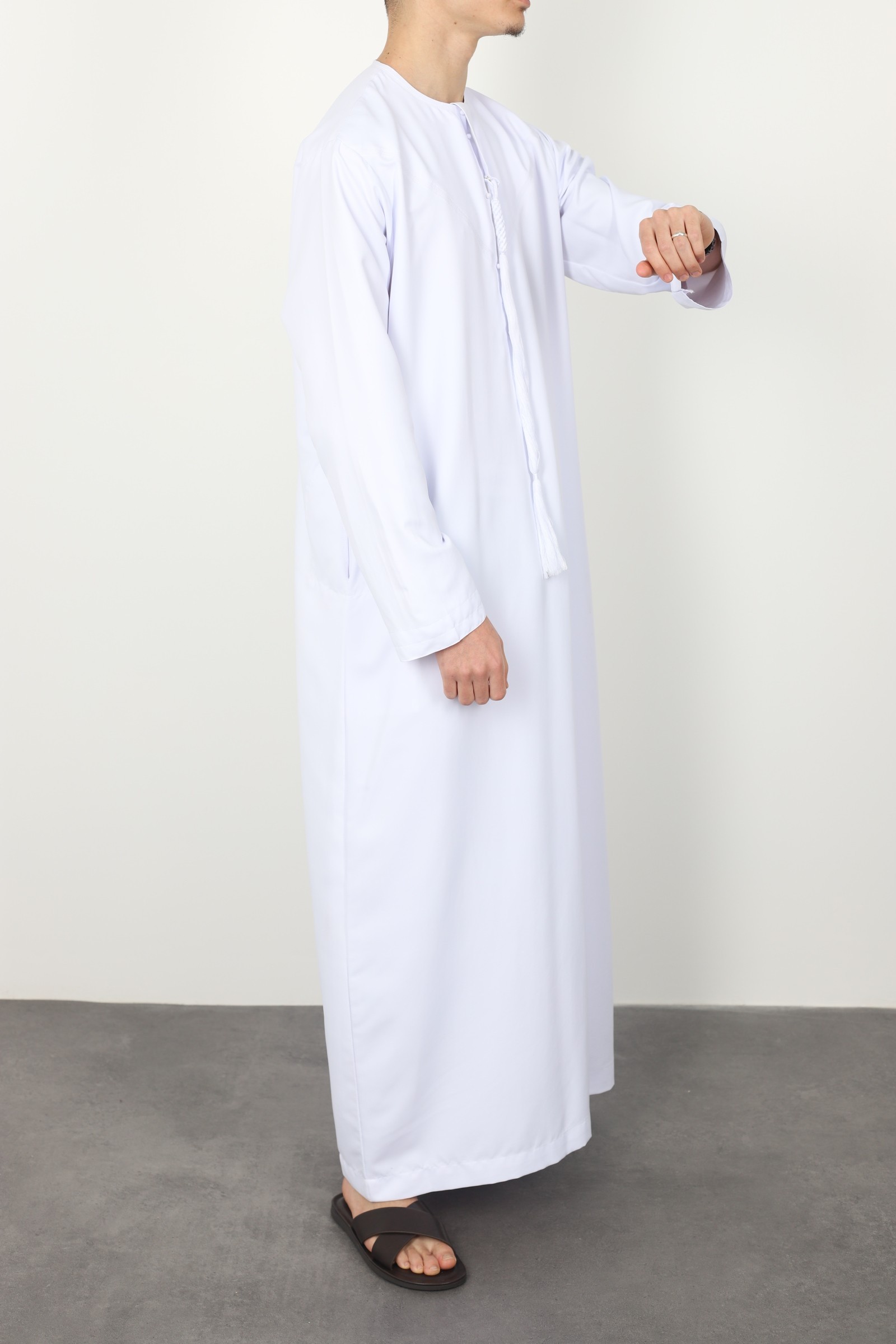 Qamis emirati blanc luxe qualité supérieur pas chère jennah boutique