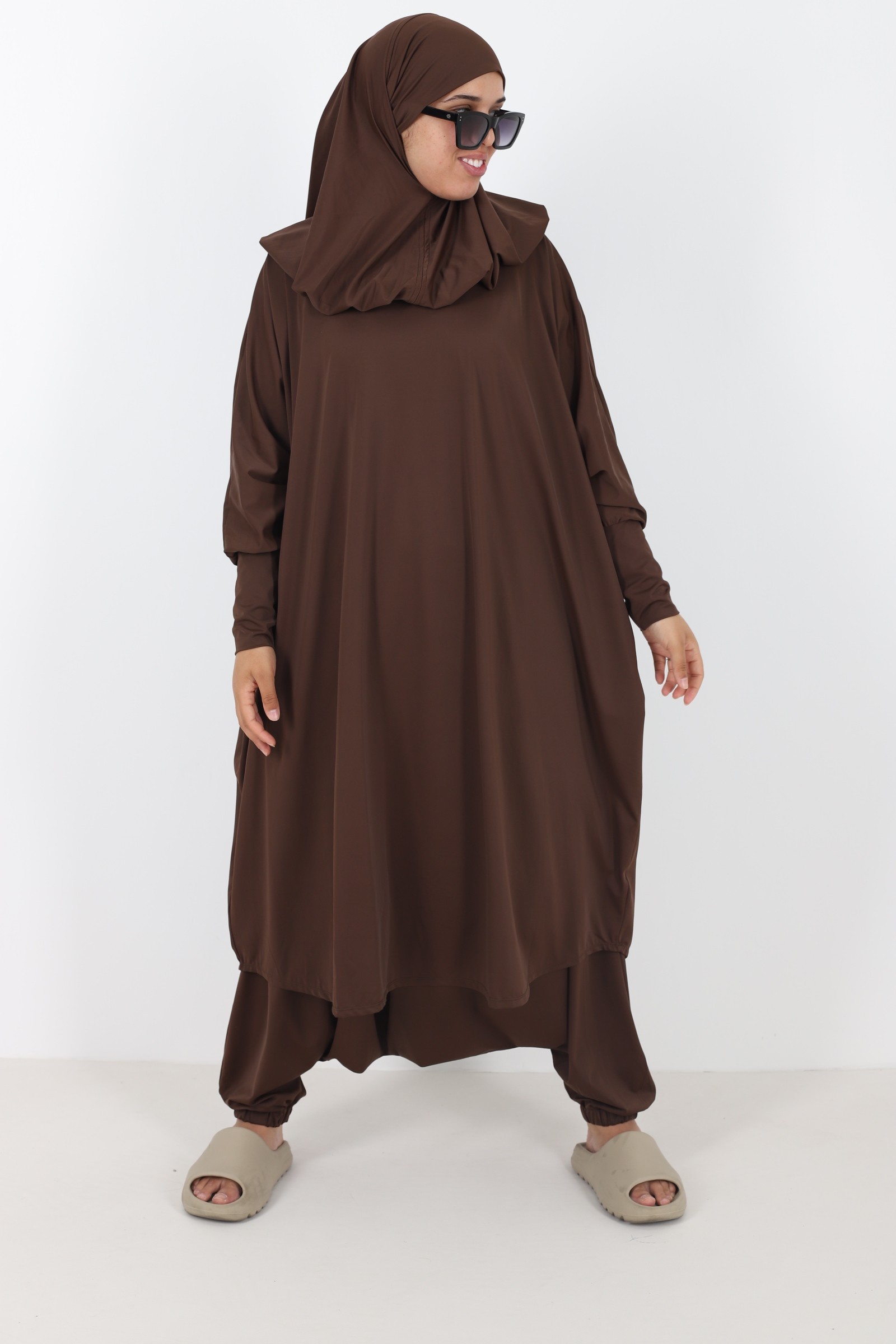 Brown Muslim woman's bathing jilbab Burkini Islamic jilbeb