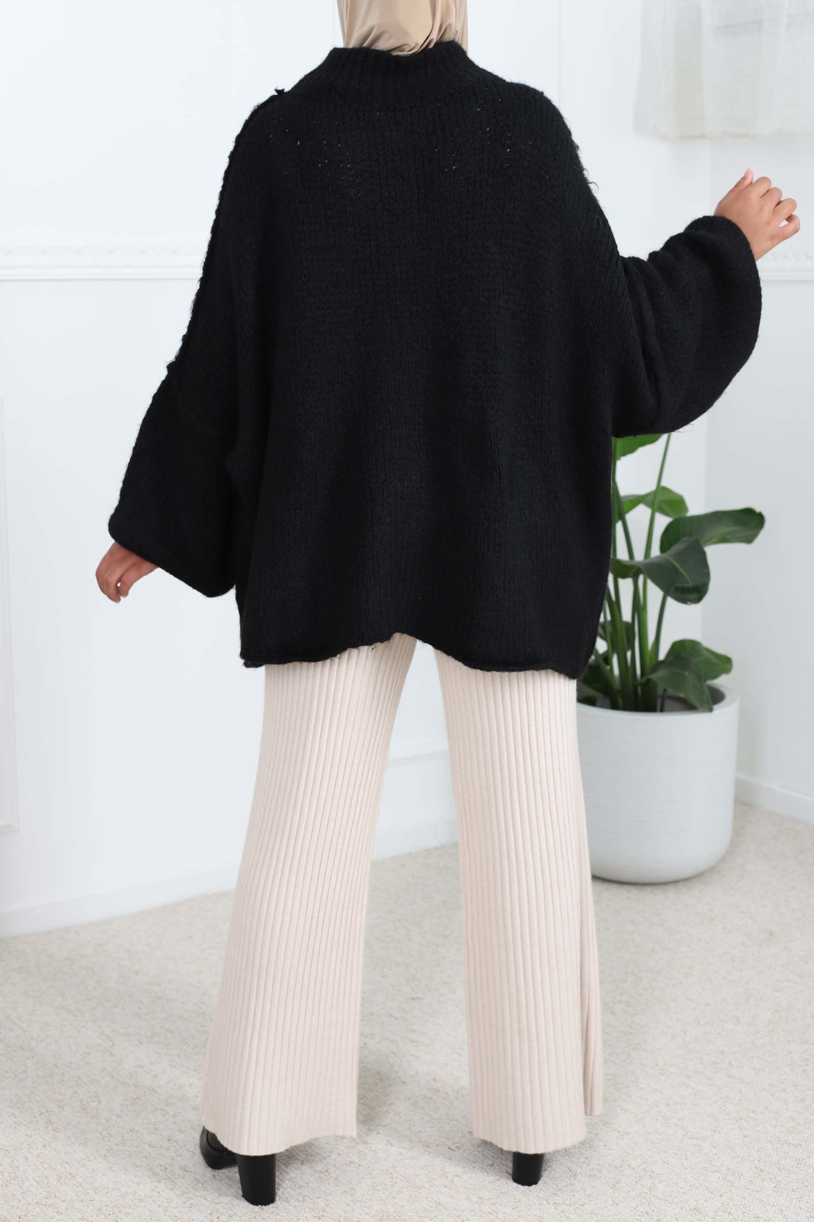 Oversized jumper with puff sleeves