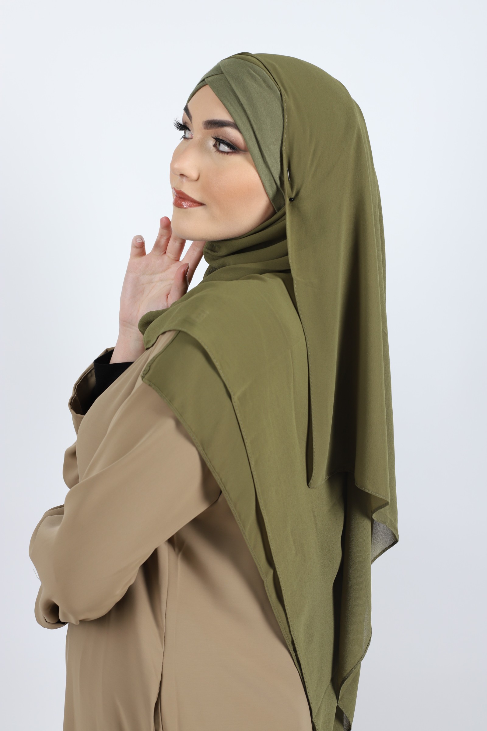 Hijab kaki prêt à enfiler avec bonnet intégré 